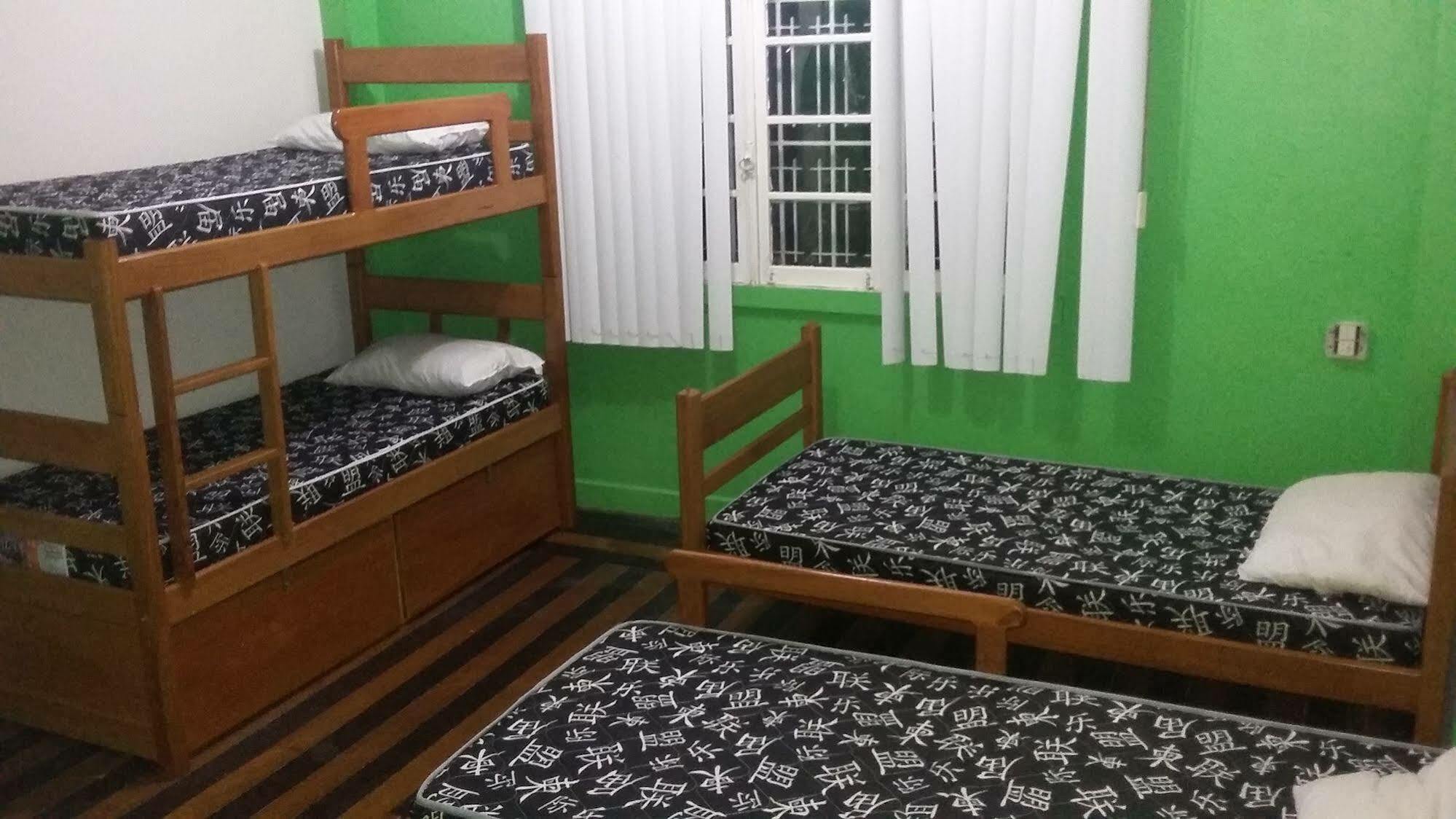 Ajuricaba Backpackers Hostel *